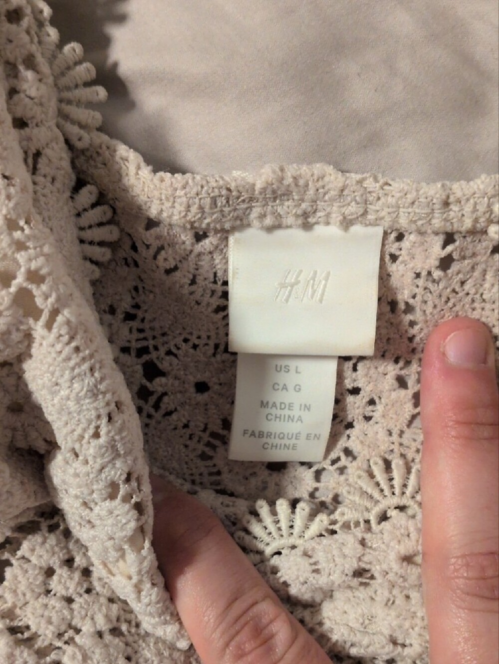 H&M Cream Crochet Tank Top with Floral Motif - Picture 2 of 3